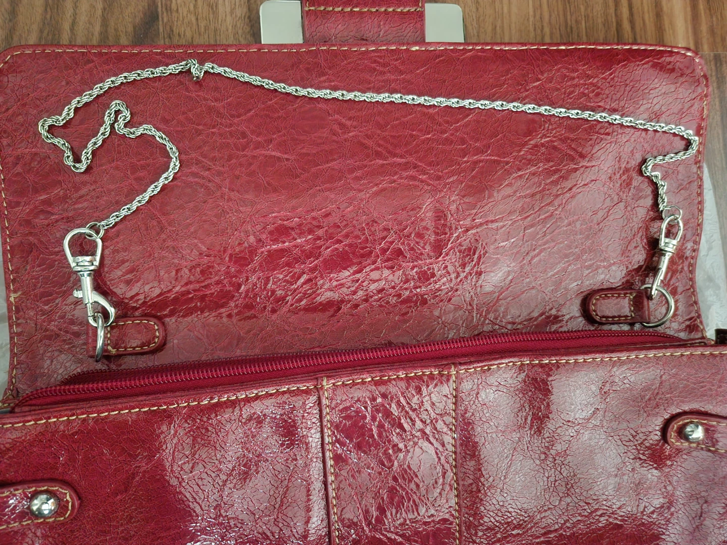 ⚽️ Red Clutch Purse with Chain - photo 4