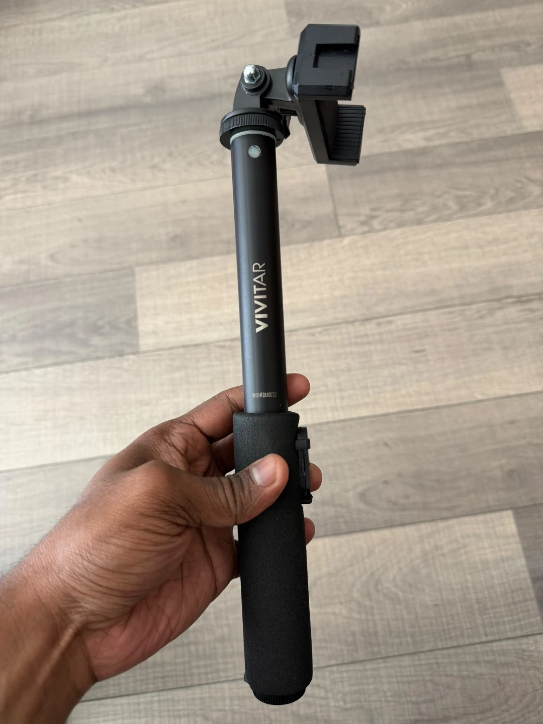 VIVITAR Selfie Stick with Phone Mount - photo 3