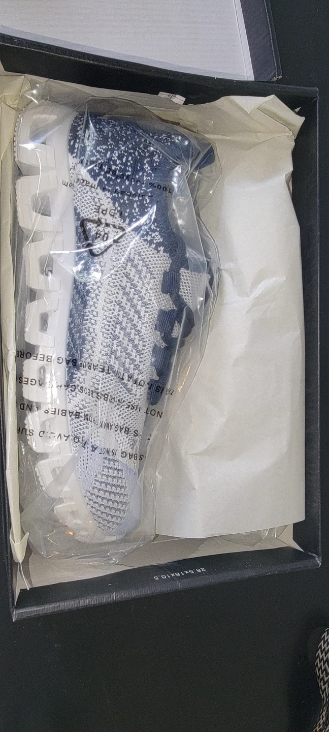 Knit Sneakers tennis shoes 👟 size 6 - photo 3
