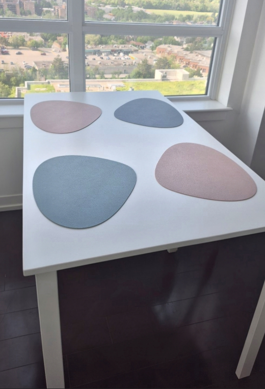 IKEA VIHALS Dining Table - photo 3