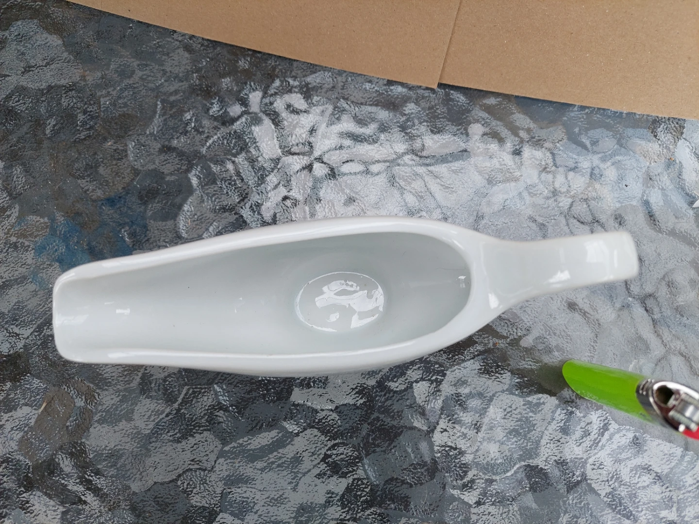White Ceramic Gravy Boat - photo 2