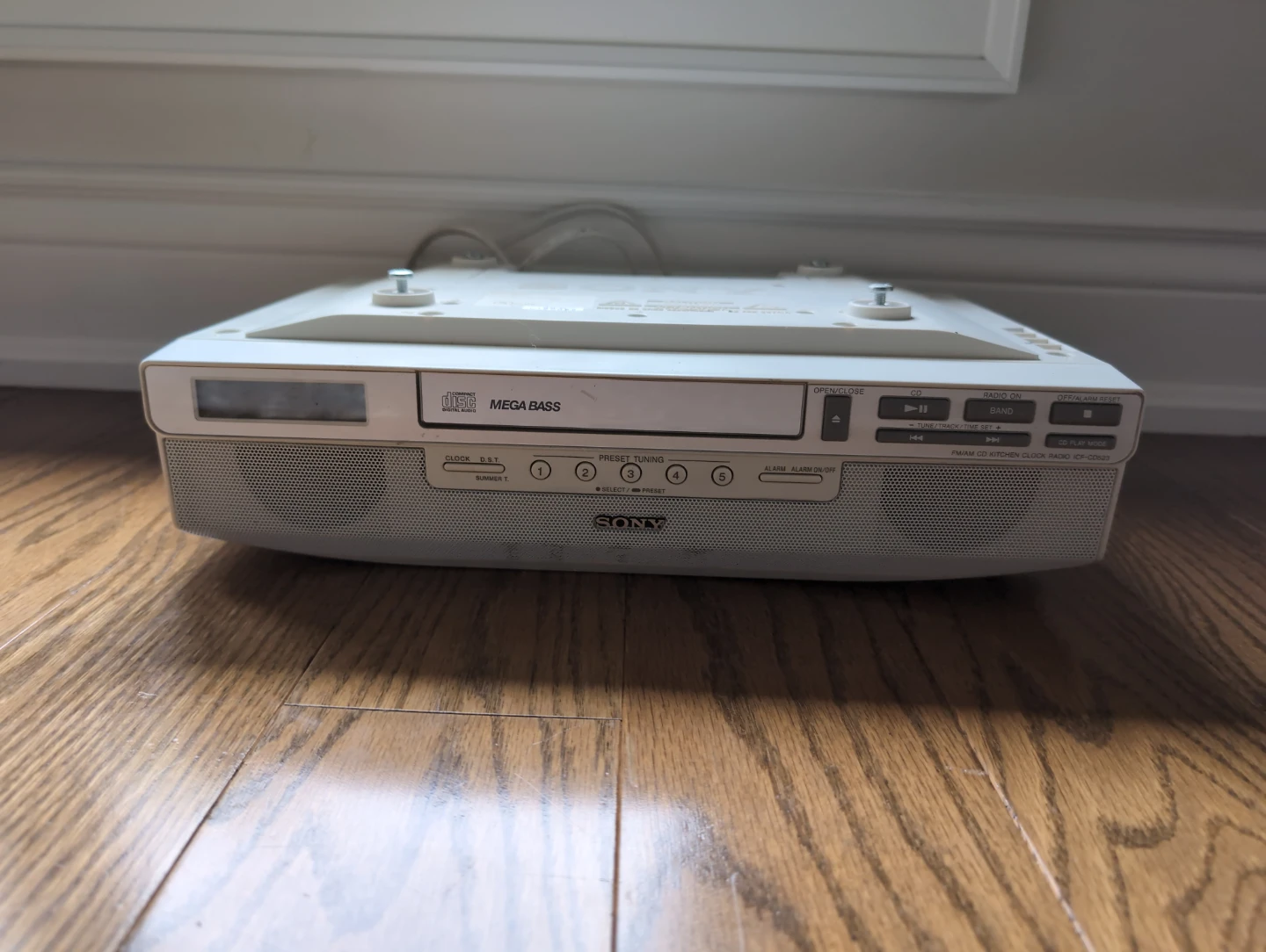 Sony CD AM/FM Kitchen Under Cabinet Radio - with Mega Bass