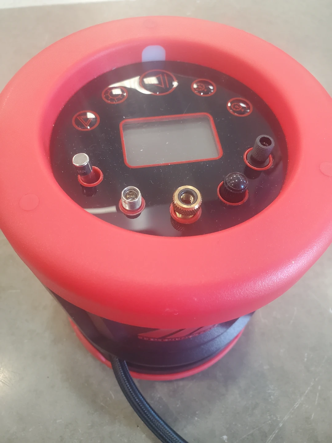 Motomaster Portable Air Compressor