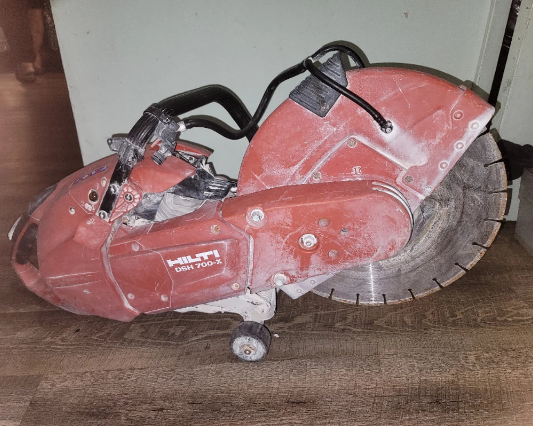 Hilti DSH 700-X Cut-Off Saw - photo 2