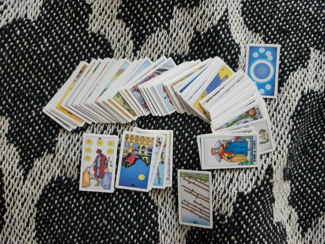 Tiny Universal Waite Tarot Deck - photo 2