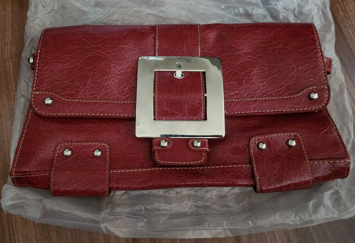 ⚽️ Red Clutch Purse with Chain