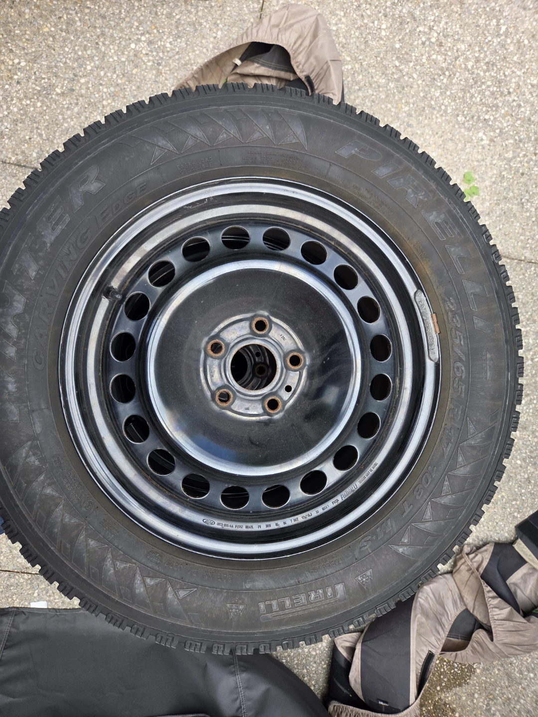 Pirelli Carving Edge Winter Tires and Rims