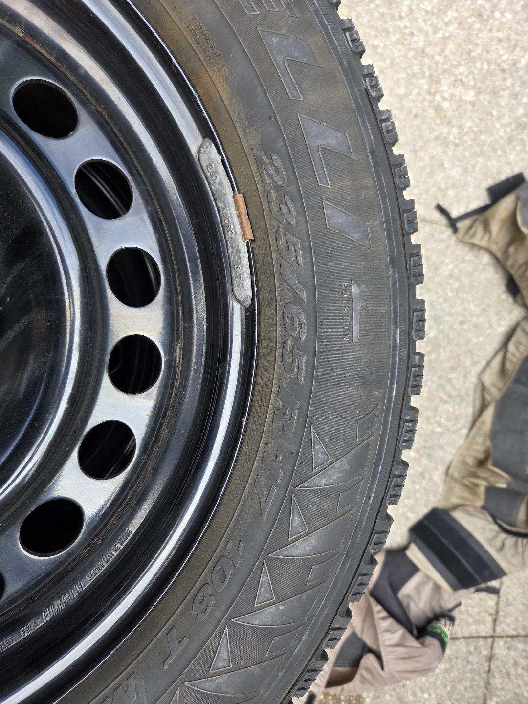 Pirelli Carving Edge Winter Tires and Rims - photo 2