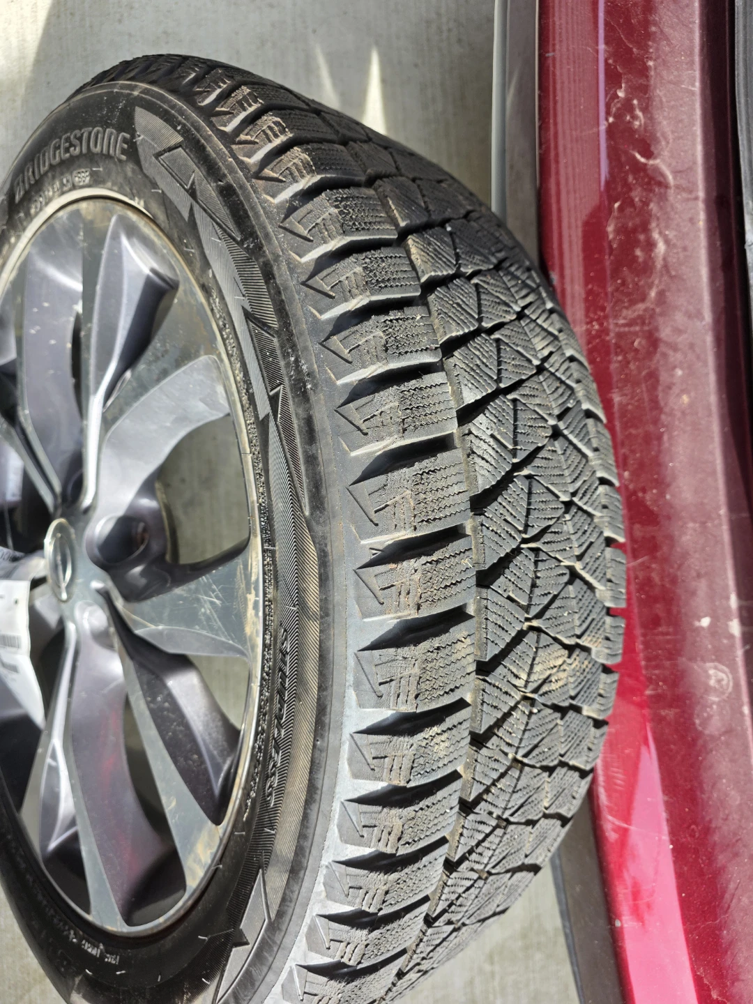 Tire with rim for chrysler pacifica pinnacle - photo 3