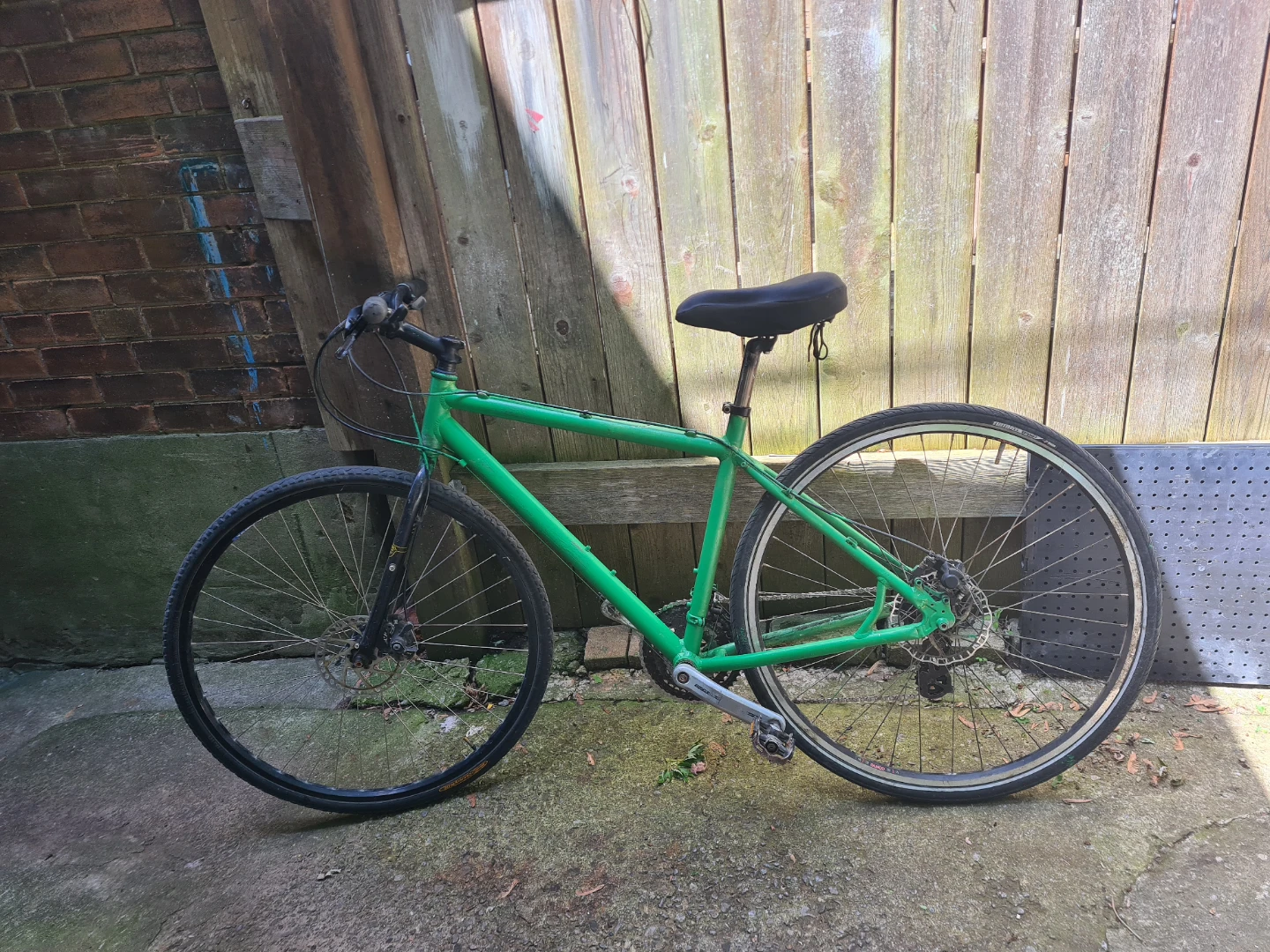 Kona Dew Plus Hybrid Bike