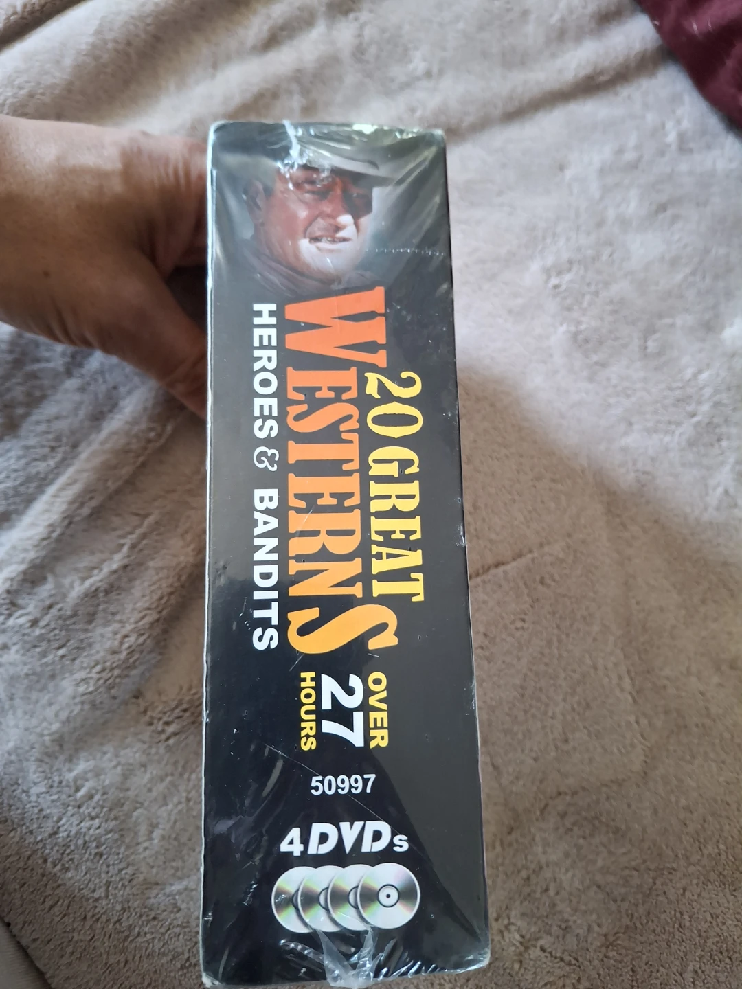 20 Great Westerns Heroes & Bandits 4-DVD Set - photo 3
