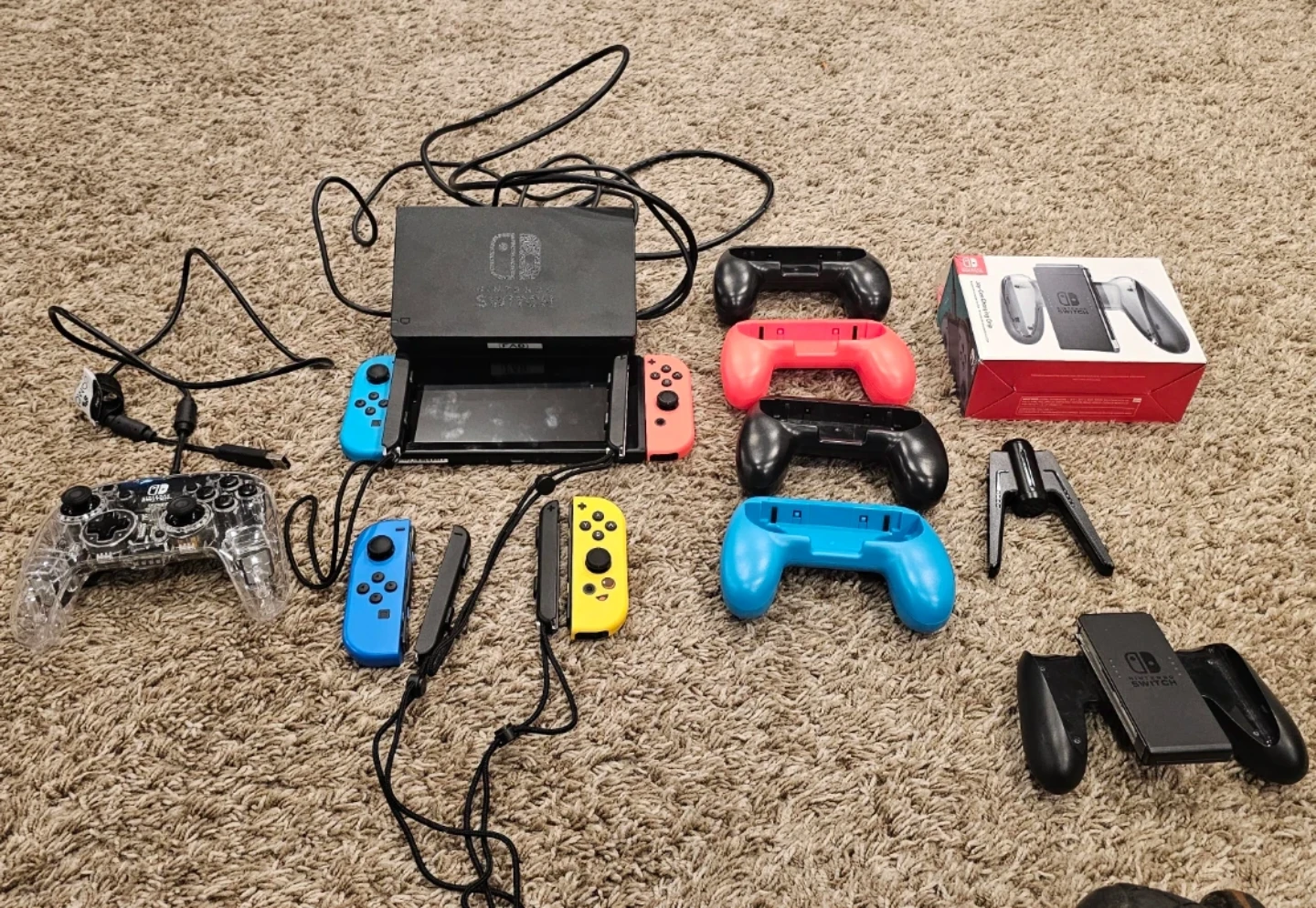 Nintendo Switch Joy-Con Charging Grip & Console Bundle