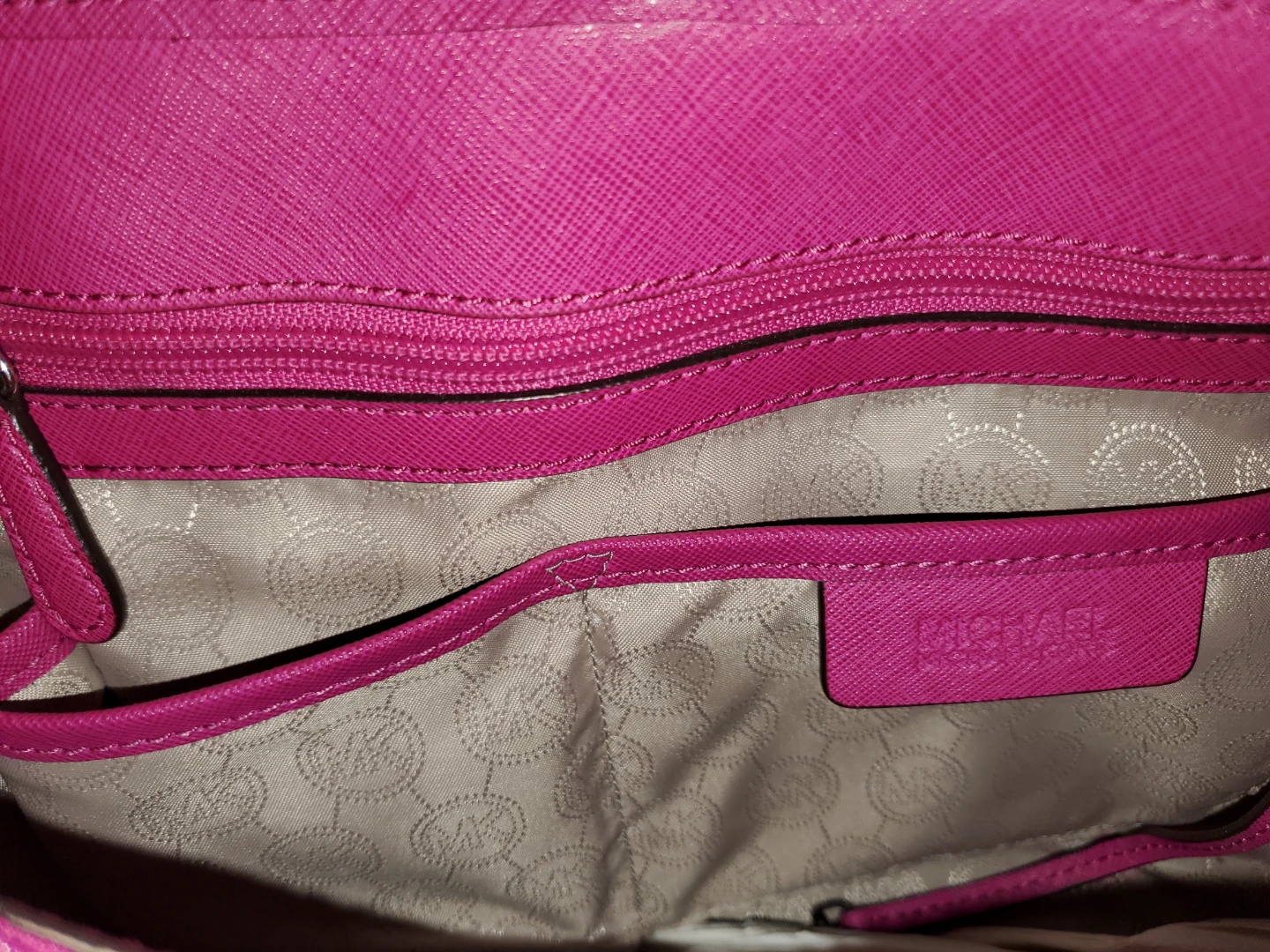 Real Michael Kors Pink Tote Bag - photo 3