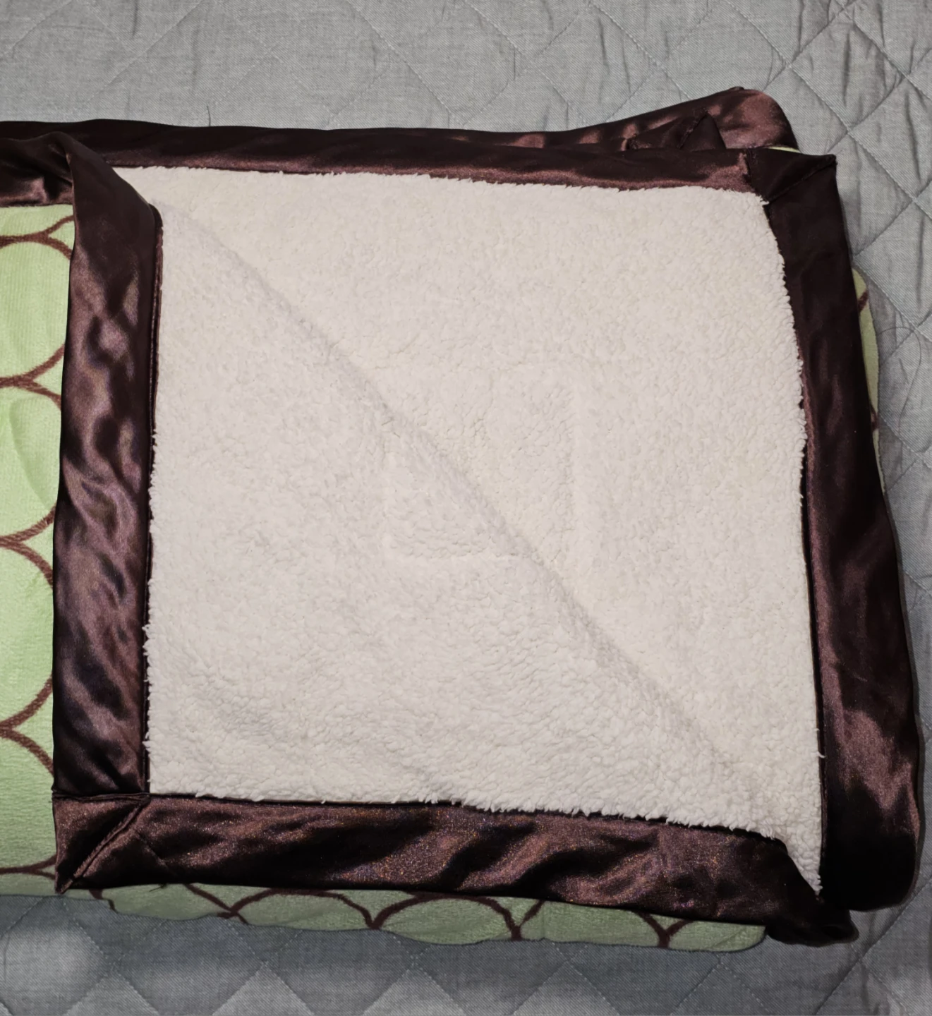 Green and Brown Circle Pattern Blanket - photo 2