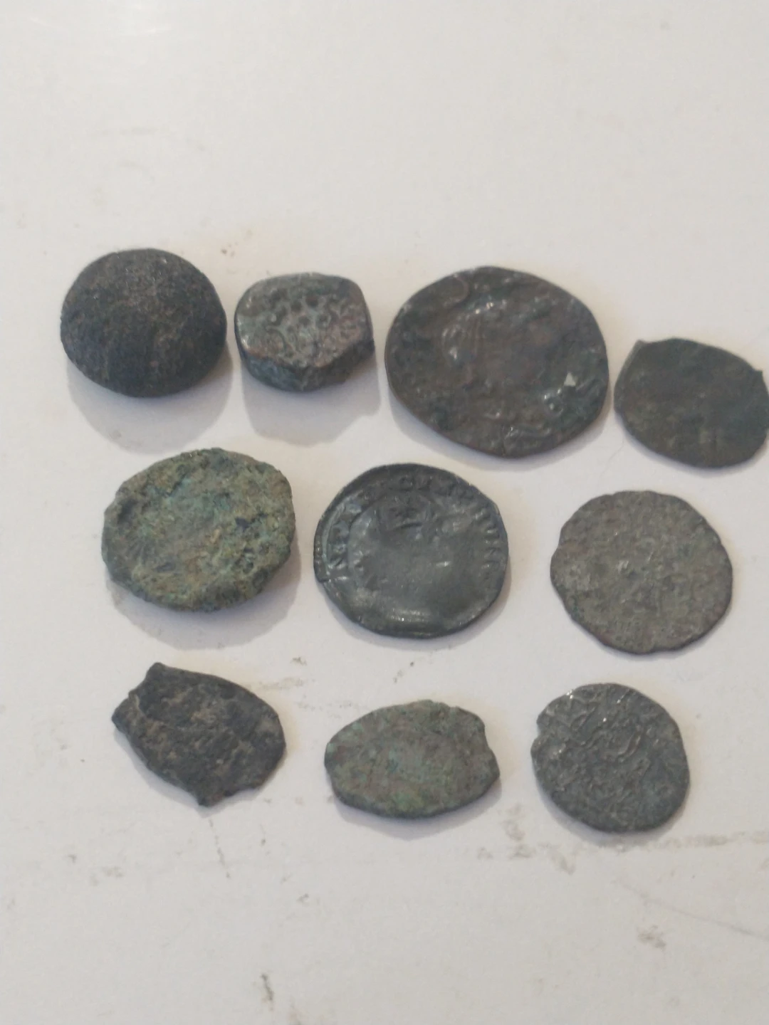 10 unidentified ancient and medieval coins, low end