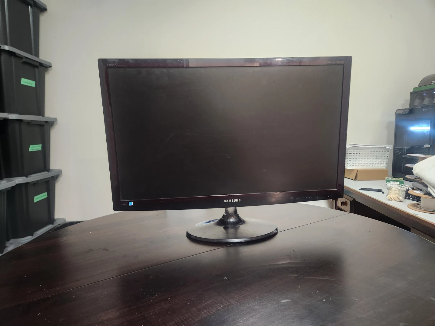 Medium size Samsung Monitor