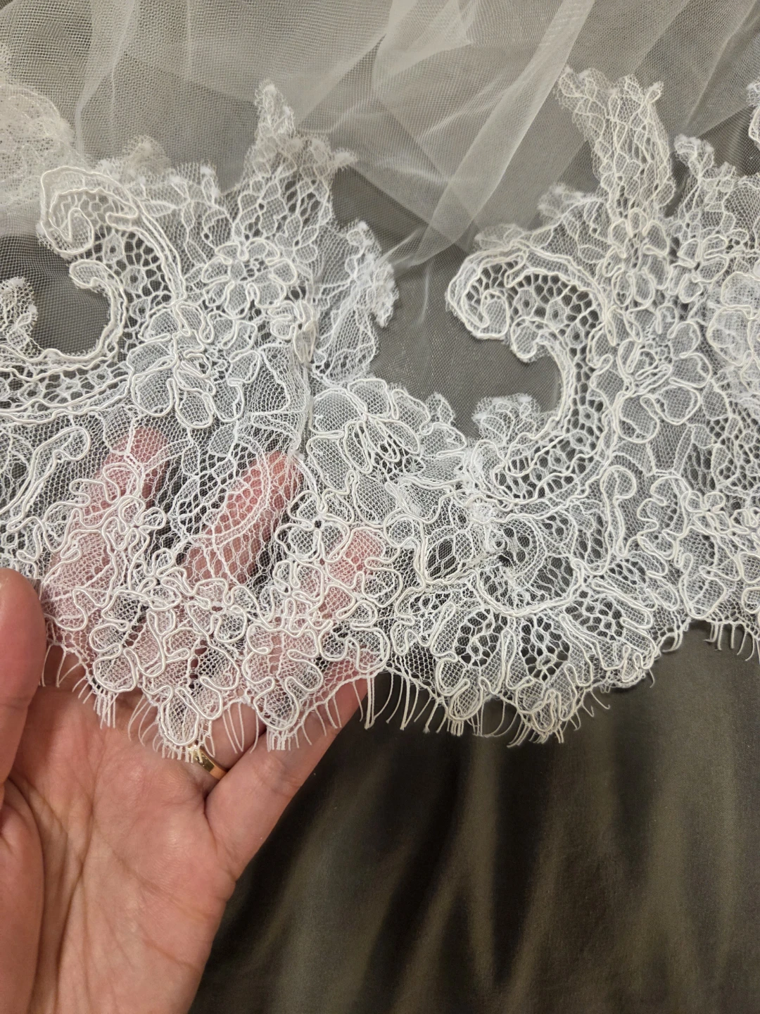 White Lace Wedding Veil - photo 3