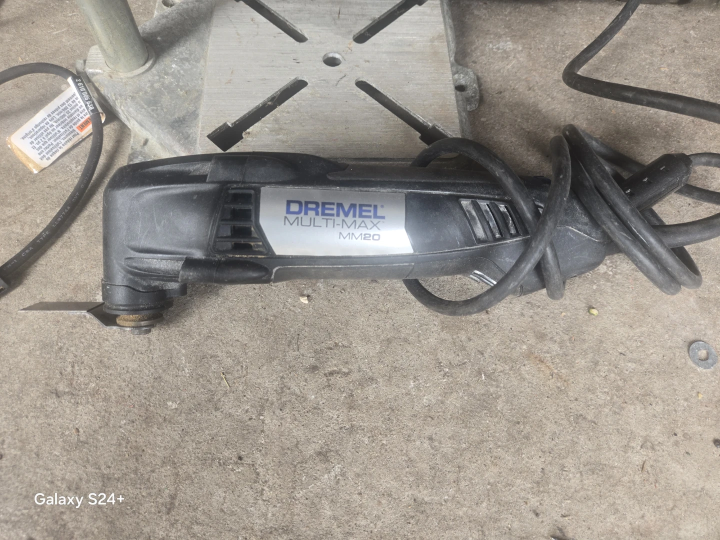Dremel MultiPro Drill Press Stand & Multi-Max MM20 Combo - photo 2