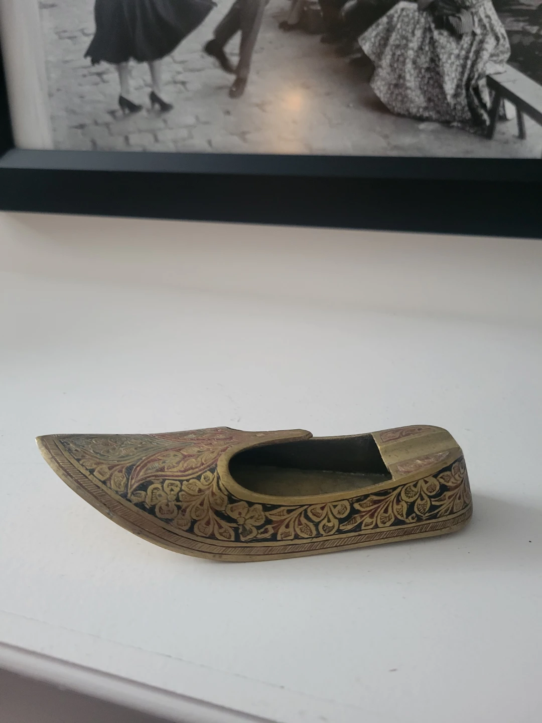 Vintage Ornate Brass Slipper Shoe Ashtray. Incense Holder - photo 4
