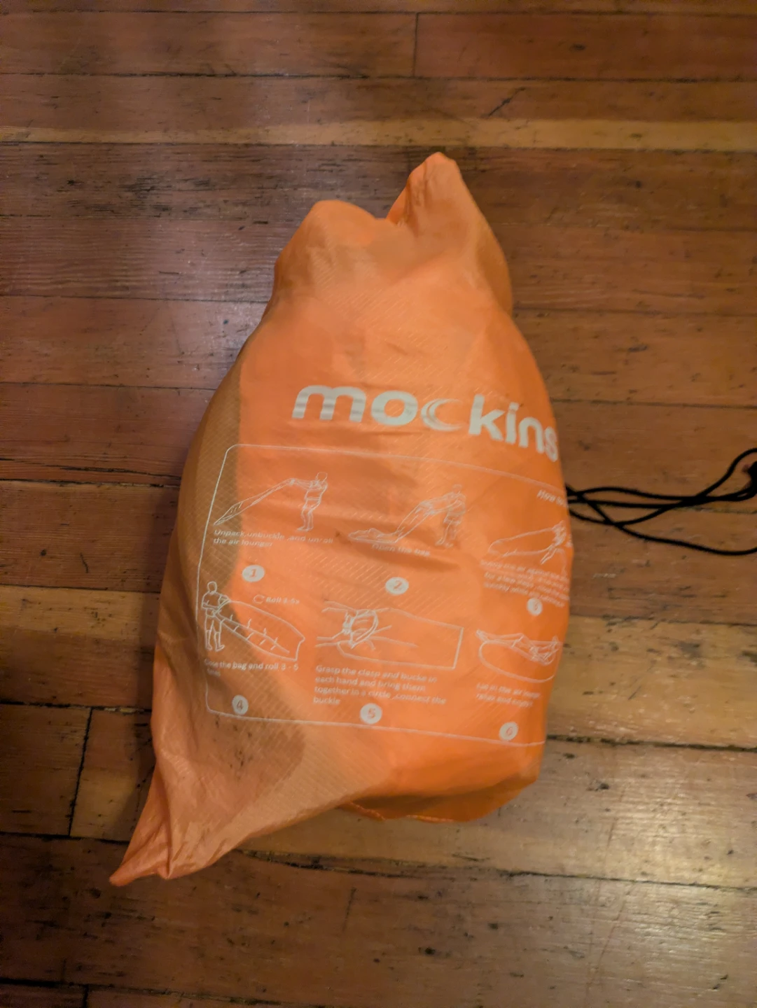 Read Ad! Mockins Orange Air Lounger ⚽
