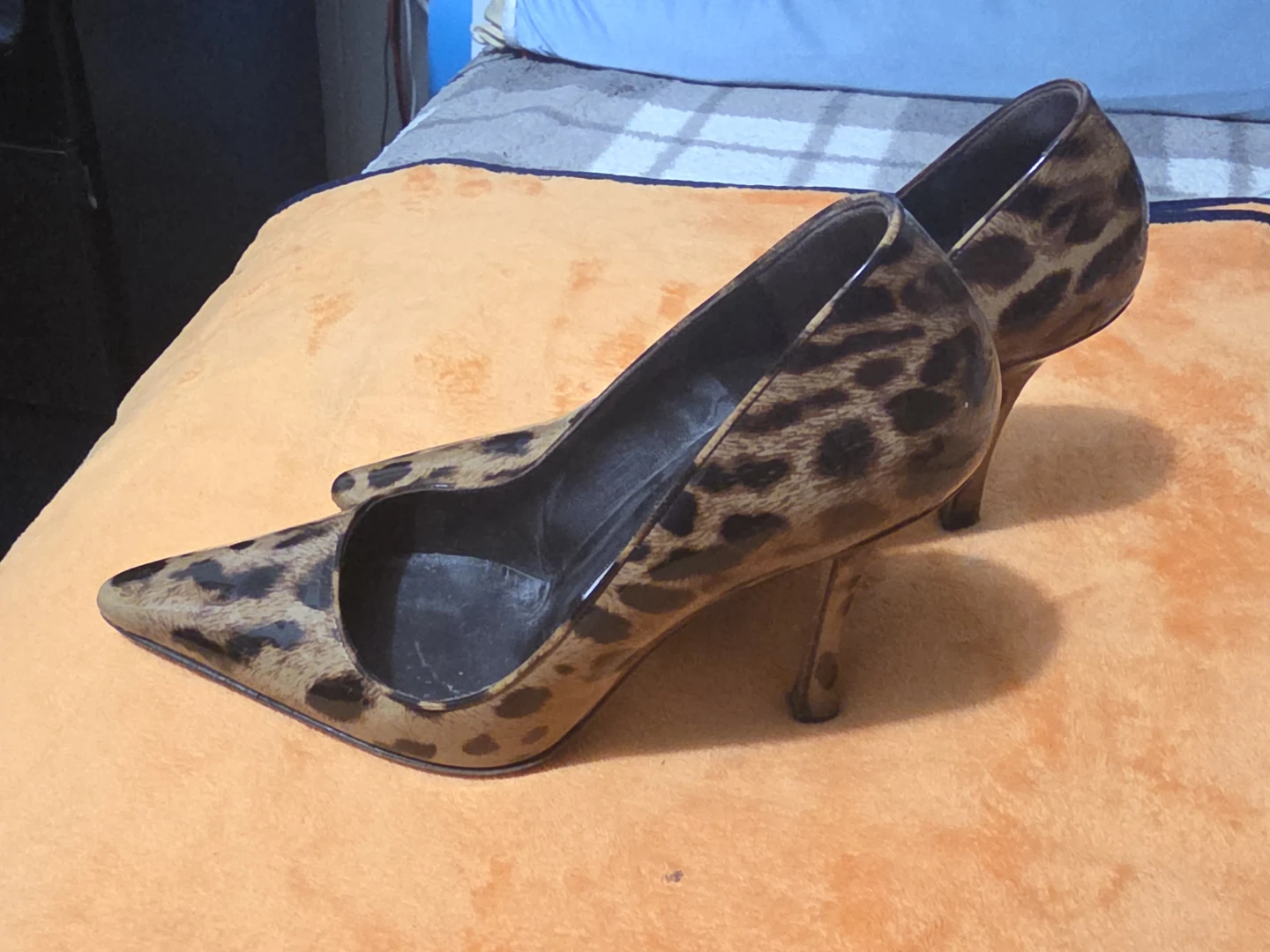 Manolo Blahnik Leopard Print Heels Size 37 - photo 4
