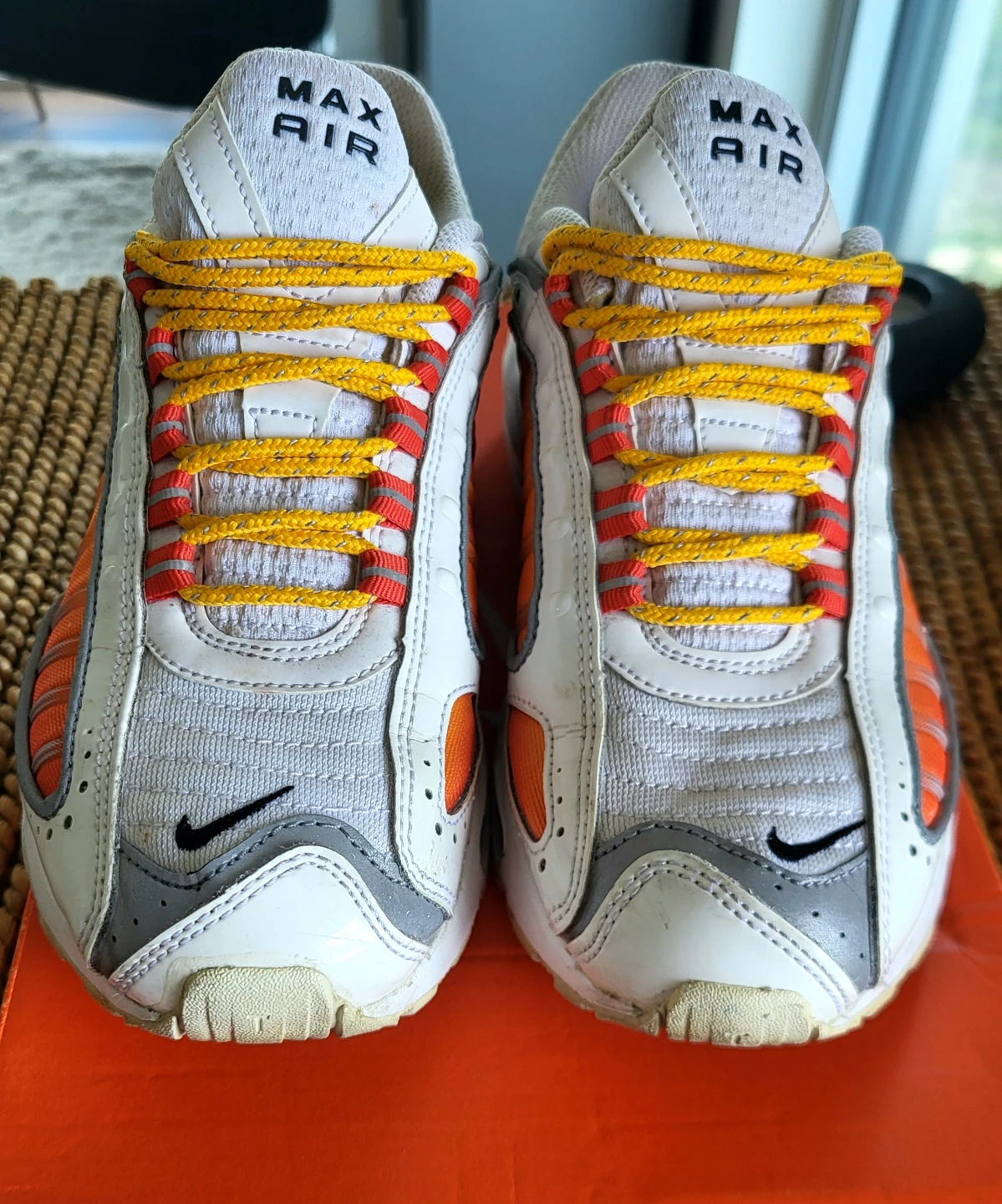 White and orange air max tailwind IV - photo 2