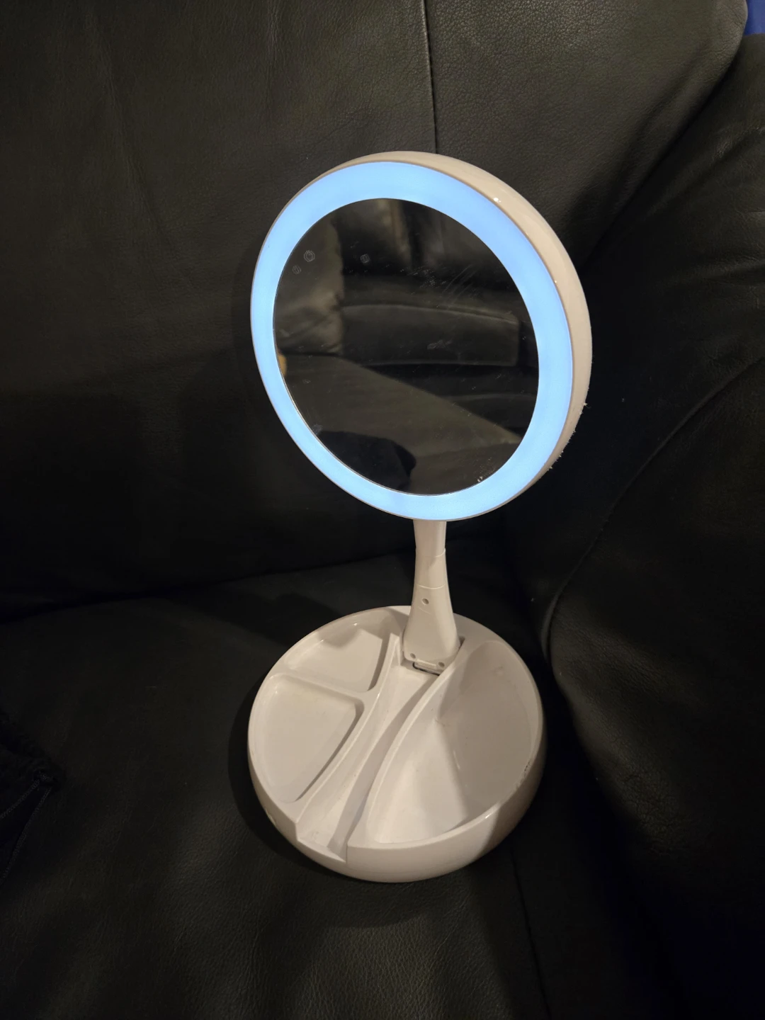 White with light, 2 Makeup Mirrors