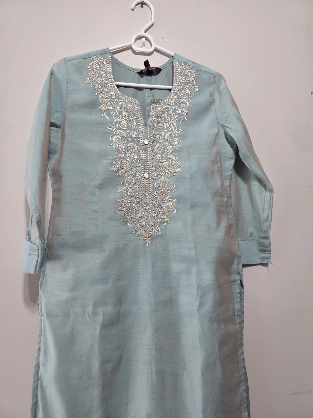 Inddus Kurta with Embroidered Neckline - photo 2