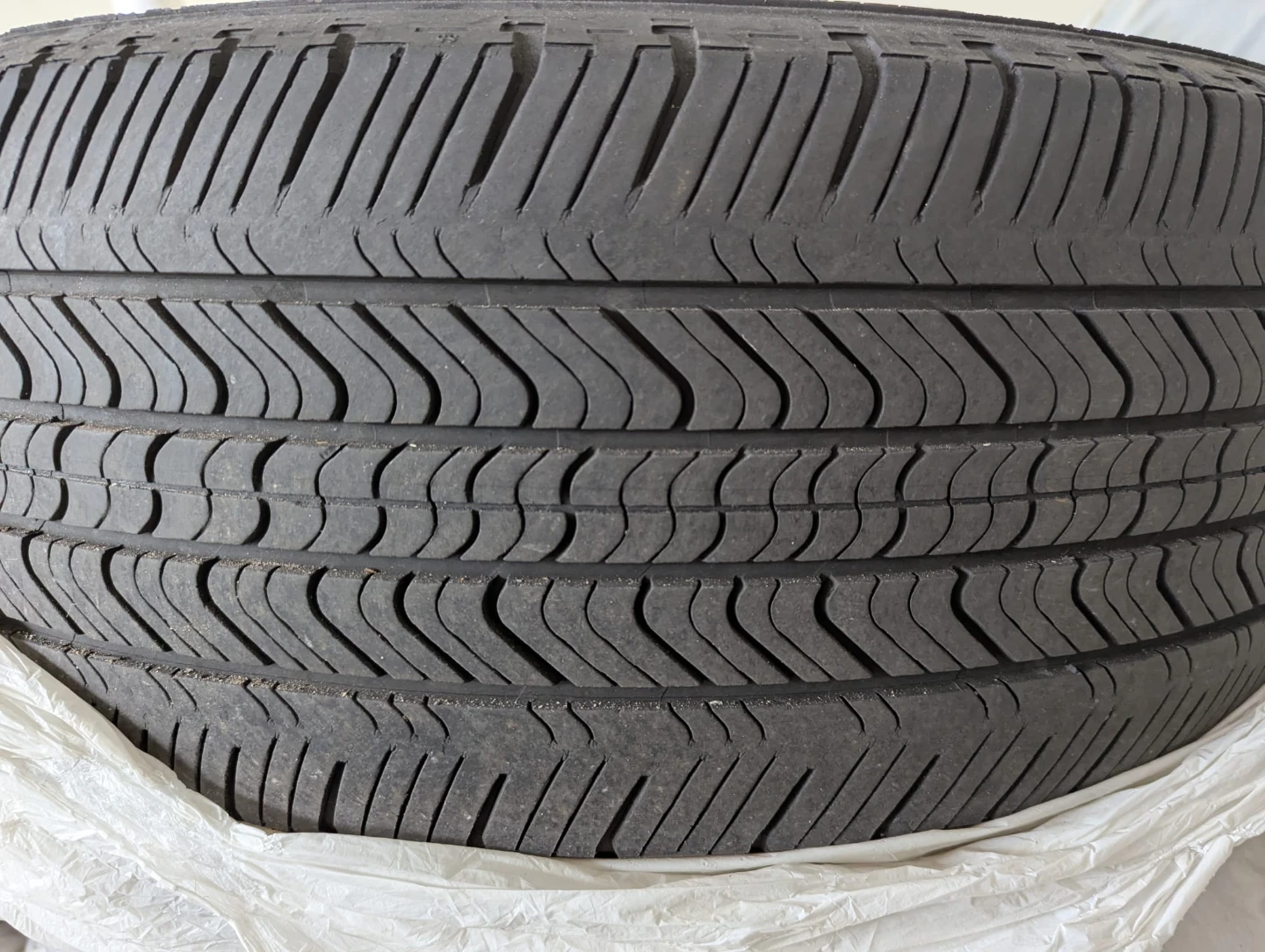 Michelin All-Season Tire with Rim Honda HRV 2016 - photo 3