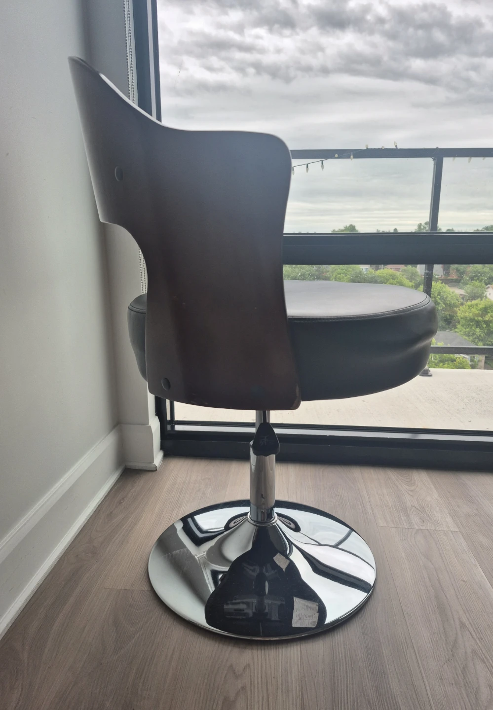 Adjustable Swivel Chair - photo 2