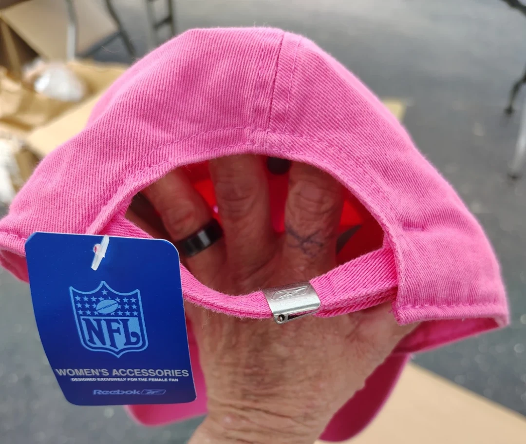 Reebok Las Vegas Raiders Pink Women's Baseball Cap - photo 2