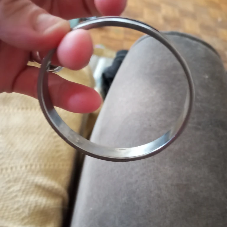 Silver Tone Bangle Bracelet - photo 2