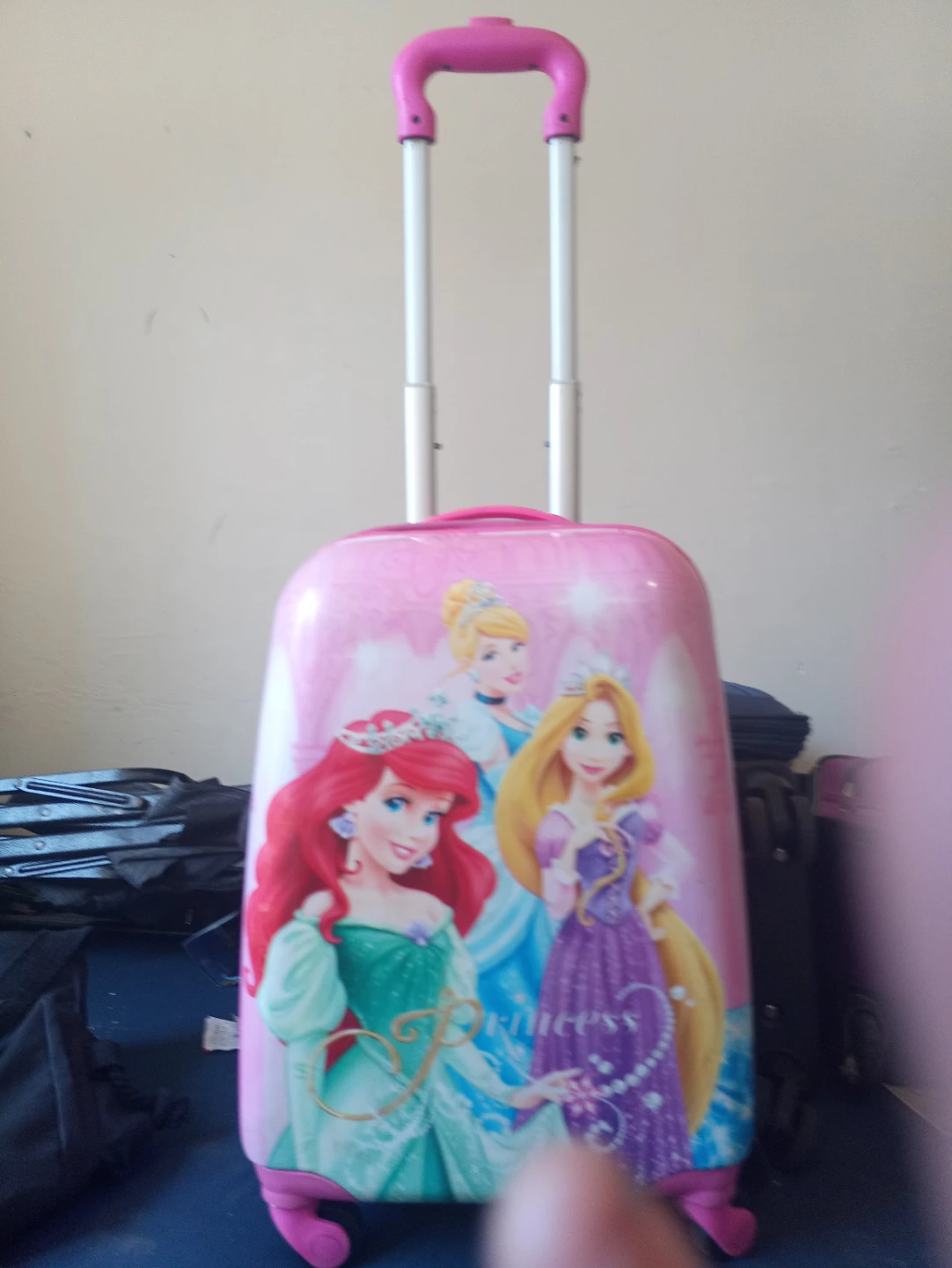 Disney Princess Rolling Luggage - photo 2