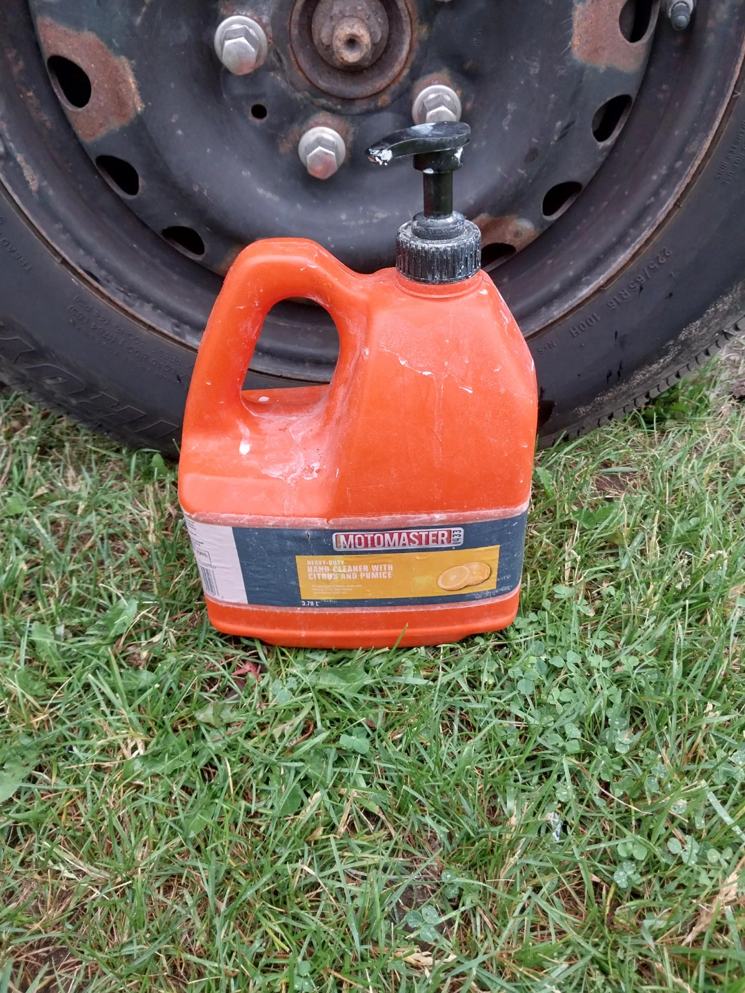 Motomaster Heavy-Duty Hand Cleaner with Citrus & Pumice