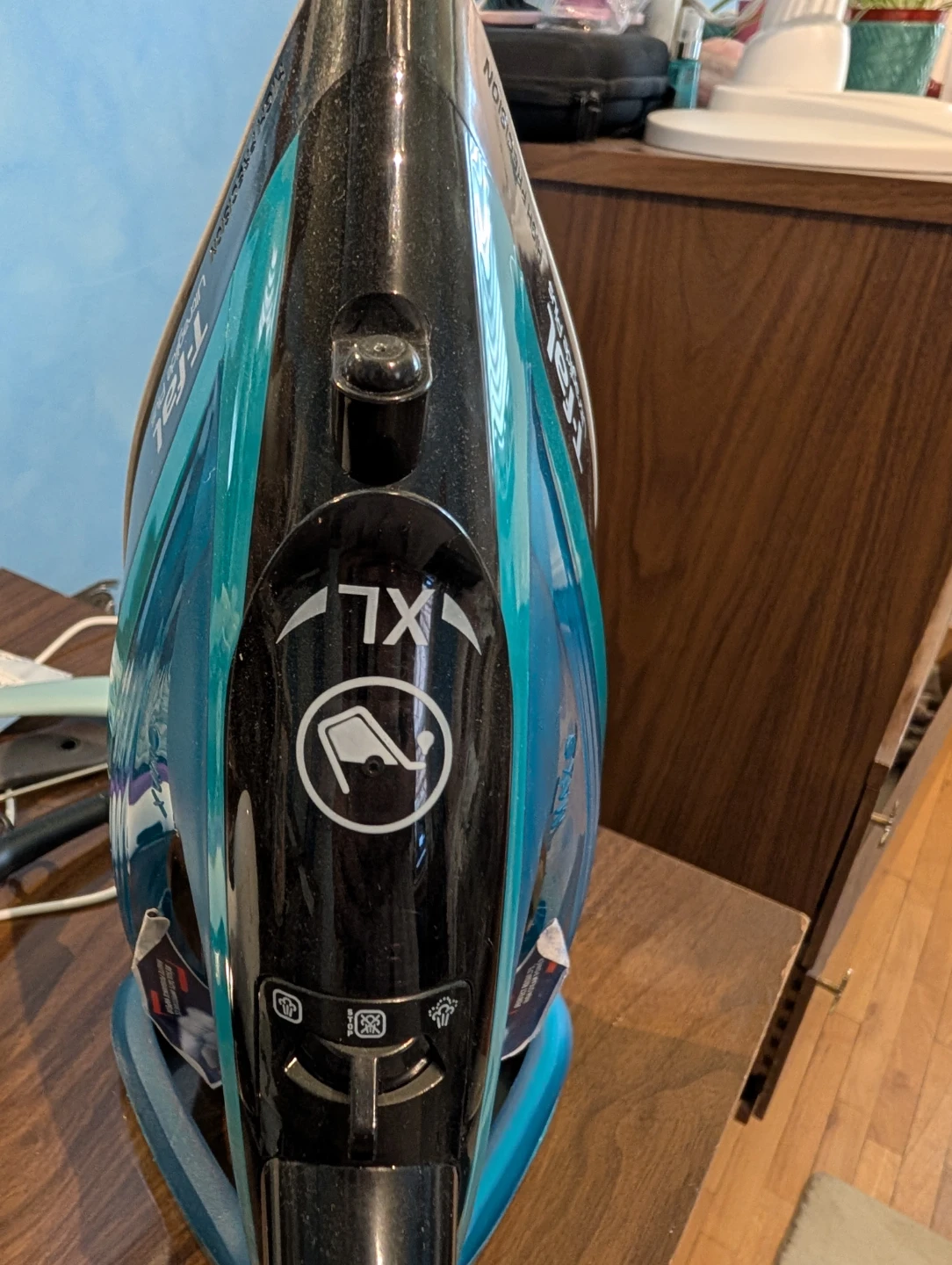 T-fal Ultraglide Plus Steam Iron
