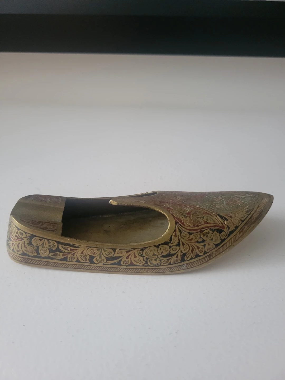 Vintage Ornate Brass Slipper Shoe Ashtray. Incense Holder - photo 3