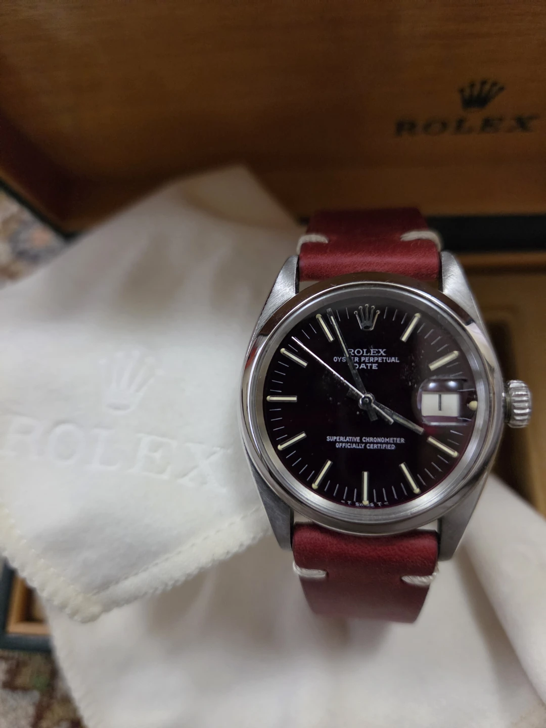Rolex Oyster Perpetual Date Watch with Box