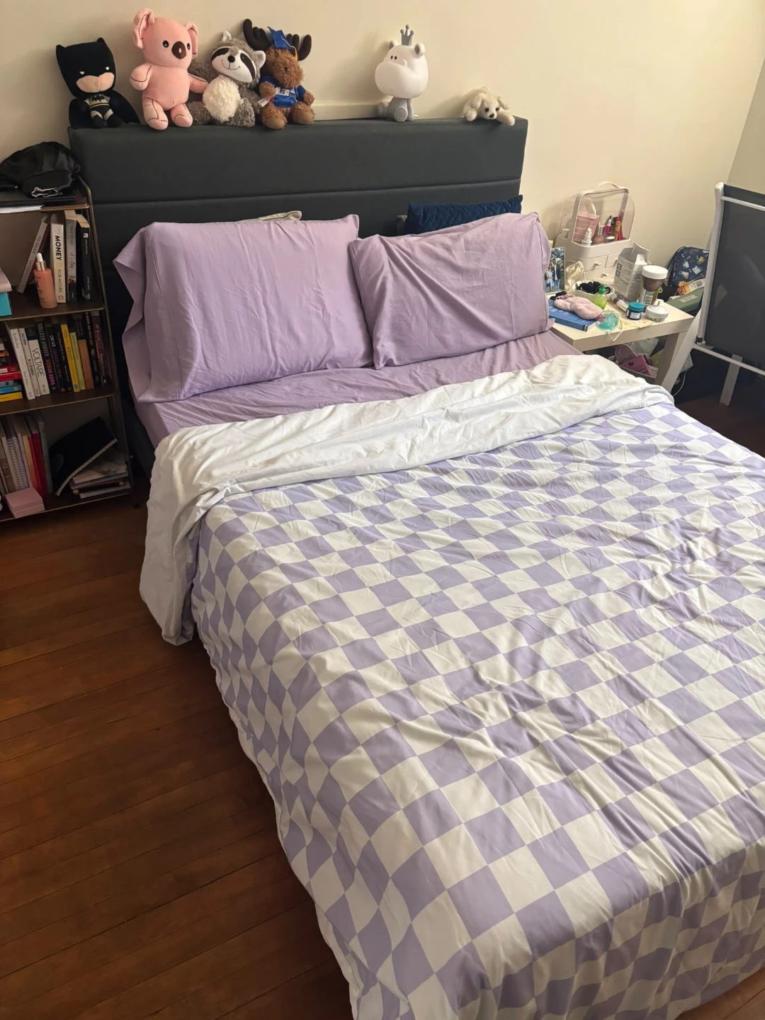 Bed frame and mattress - photo 2