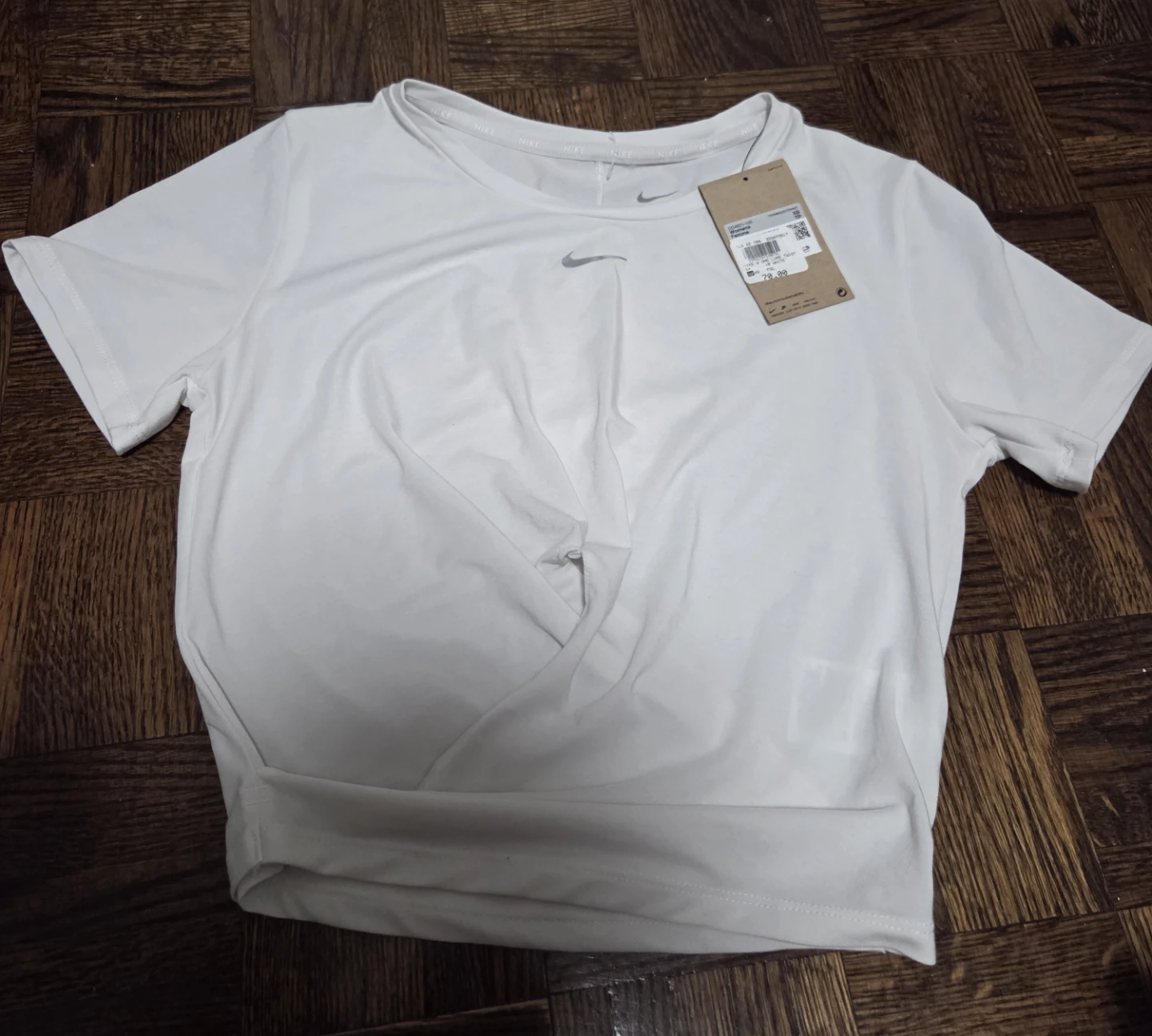 Nike Women's White Twist Front Cropped T-Shirt