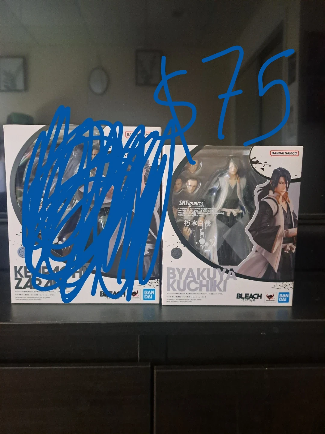 Kenpachi Zaraki & Byakuya Kuchiki Figures