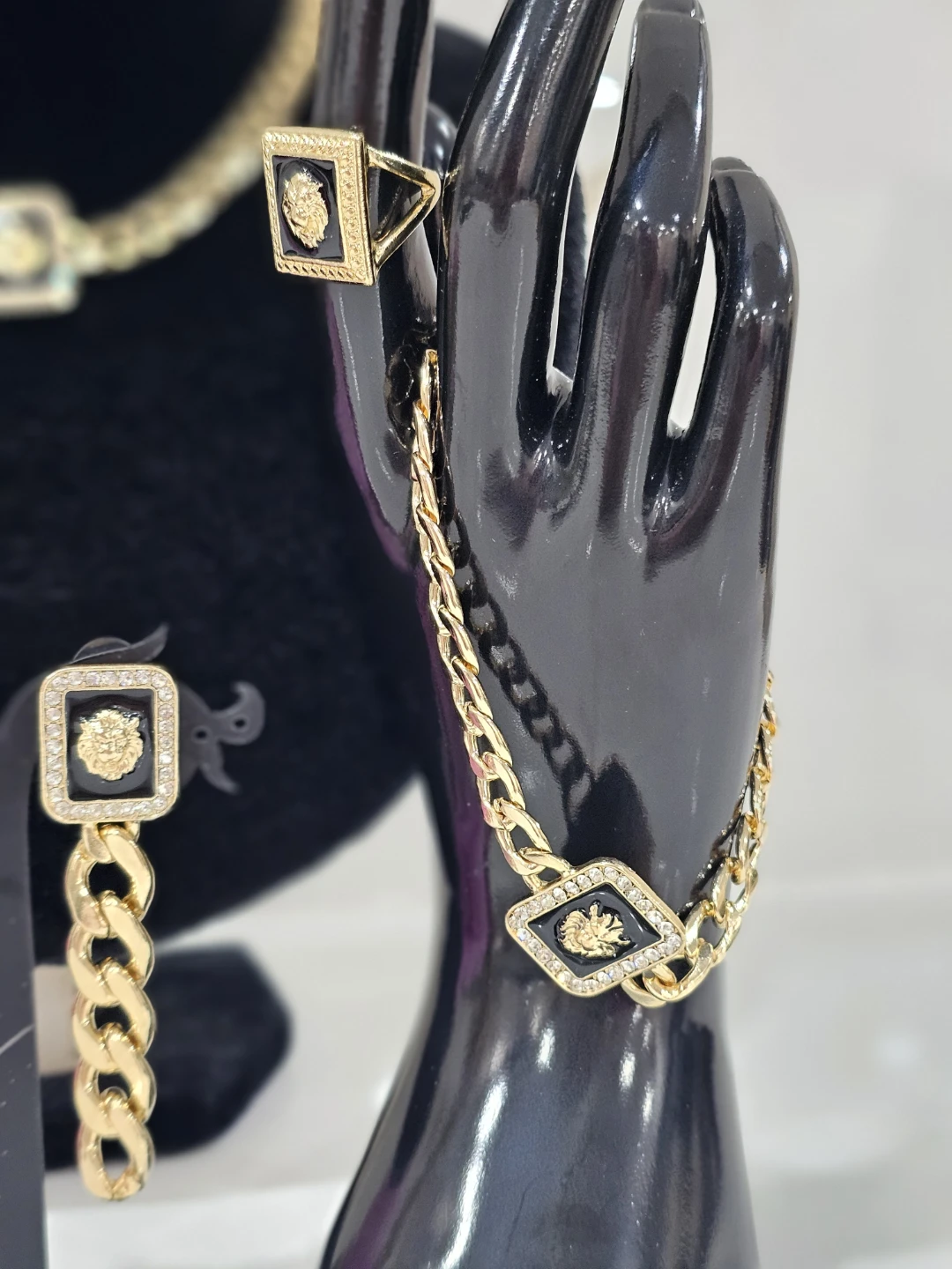 Gold lion head Necklace set - photo 2