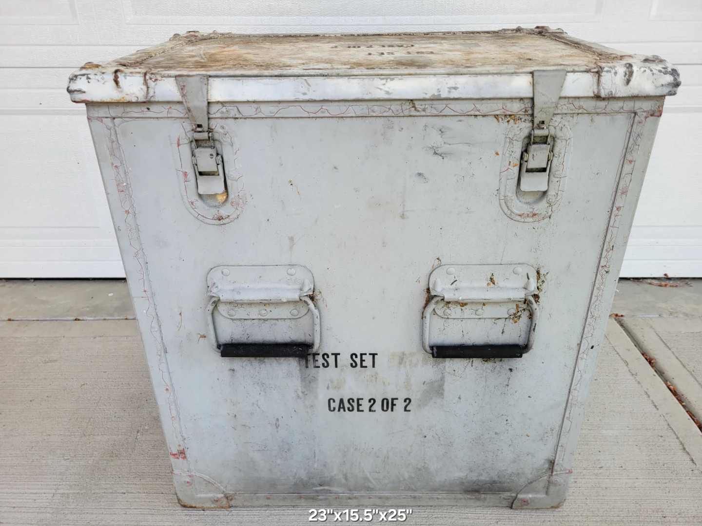 Vintage Military Aluminum Storage Trunk / Test Set Case. - photo 3