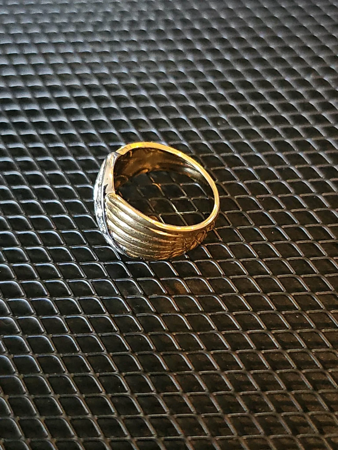 Vintage Glam Gold-Tone Statement Ring - photo 2