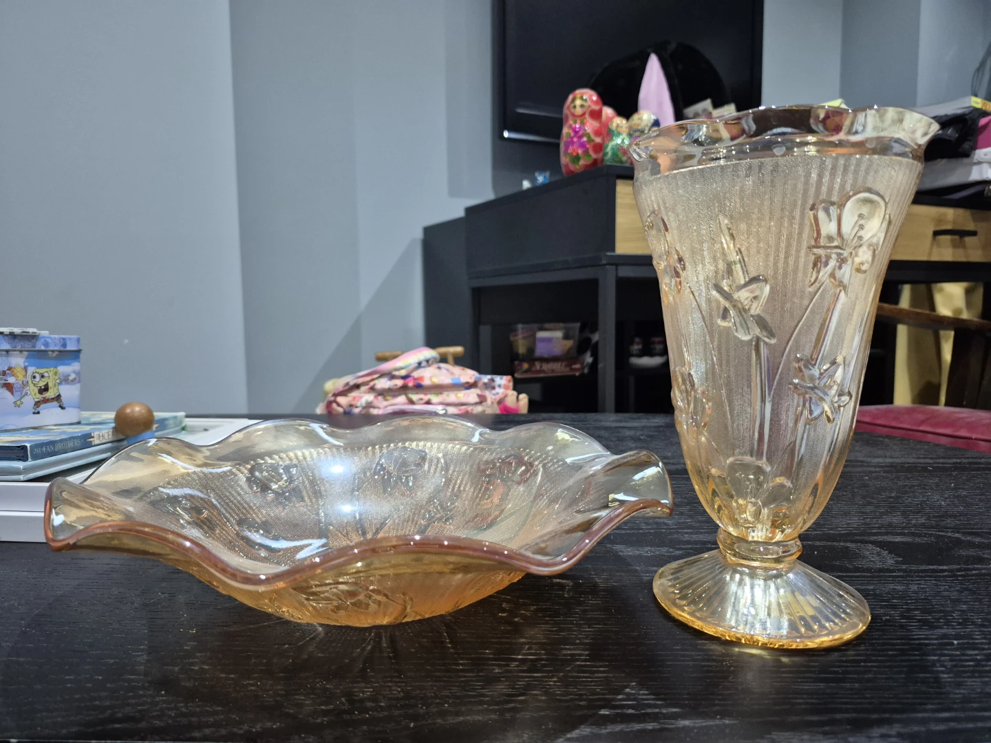 Vintage set Iris pattern