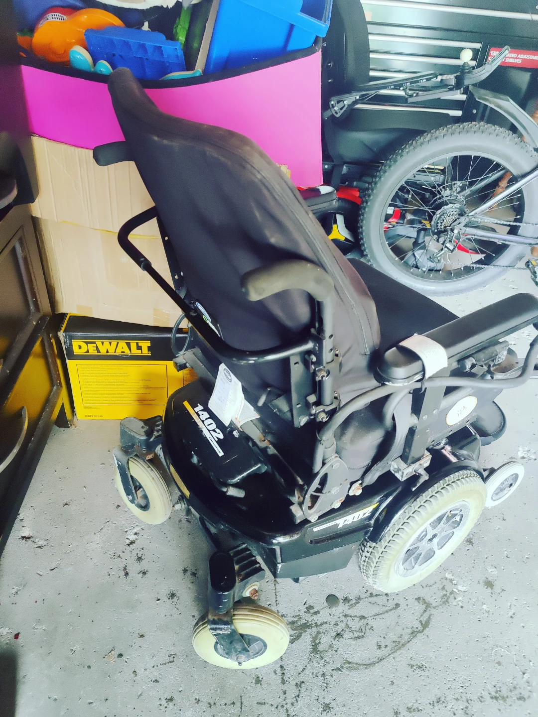 Quantum 1402 Power Wheelchair - photo 3