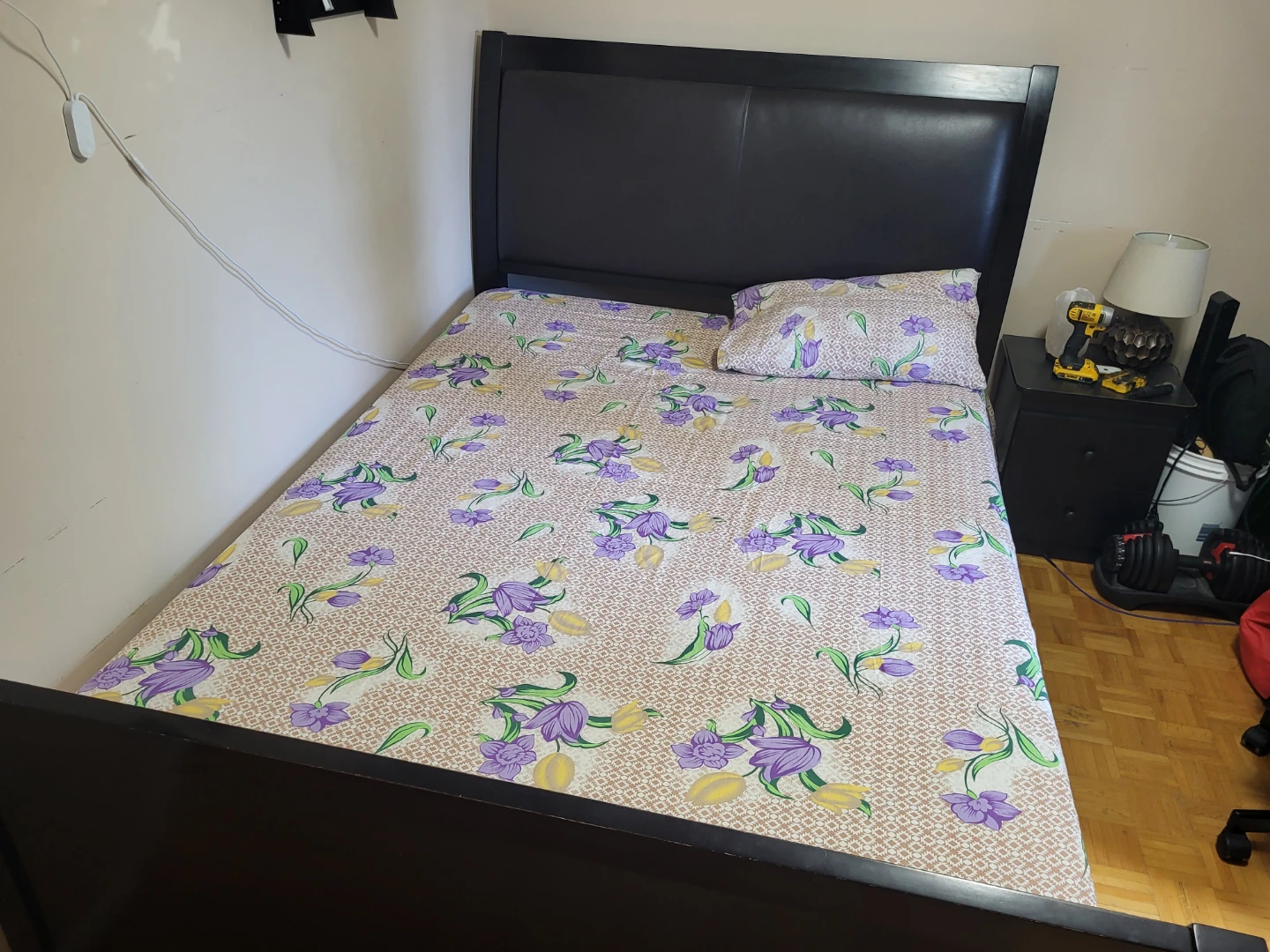 Queen Bed Frame with Padded Headboard ⚽️ - photo 2