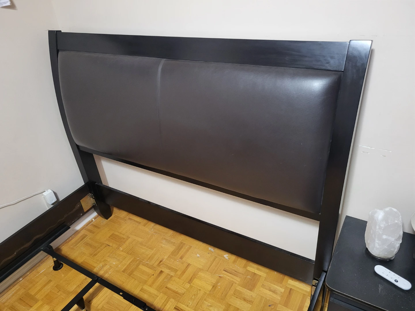 Queen Bed Frame with Padded Headboard ⚽️ - photo 5
