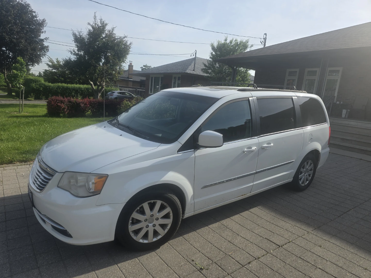 White Chrysler Town & Country Minivan - photo 4