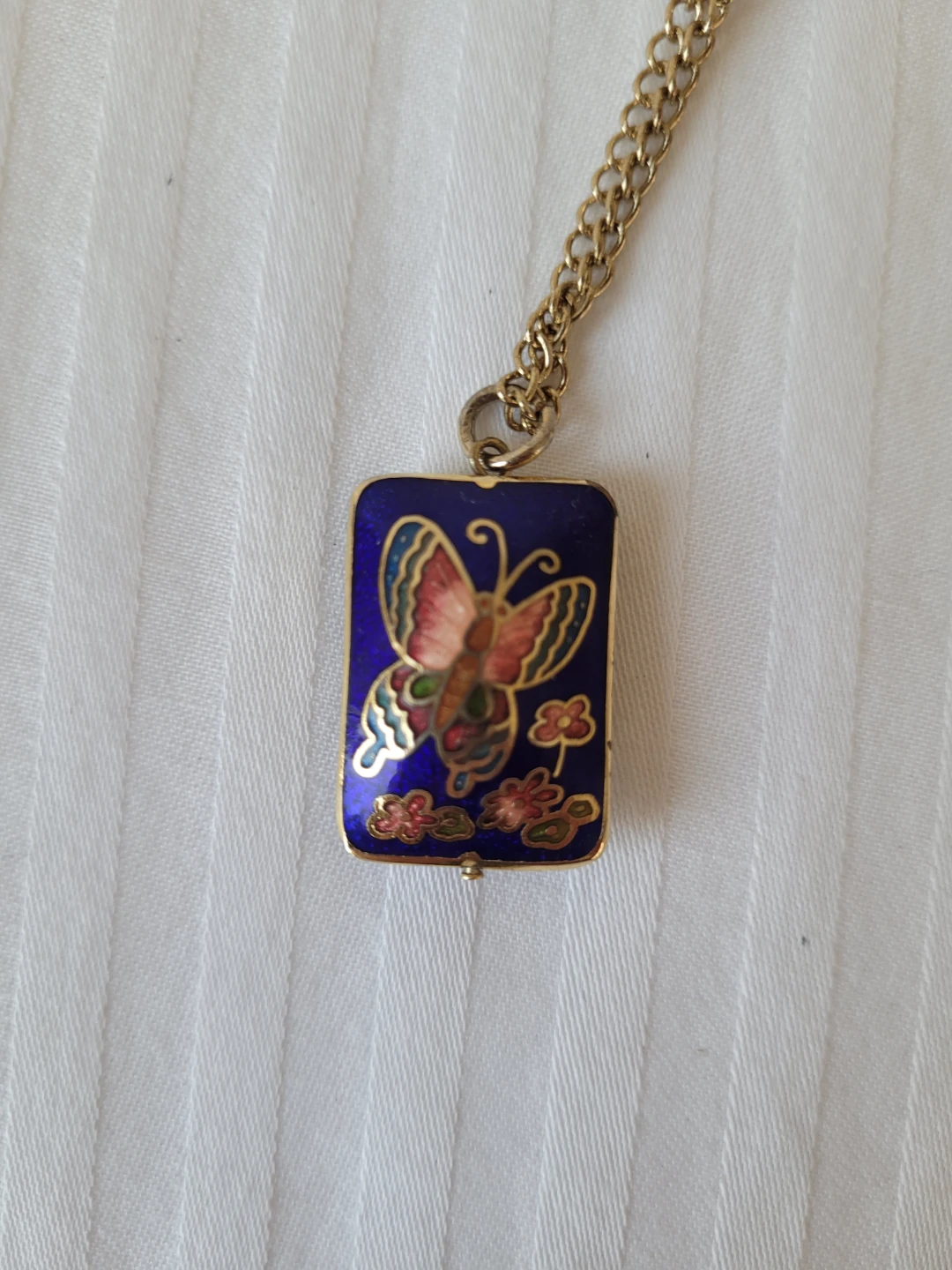 Vintage Butterfly Pendant Necklace - photo 2