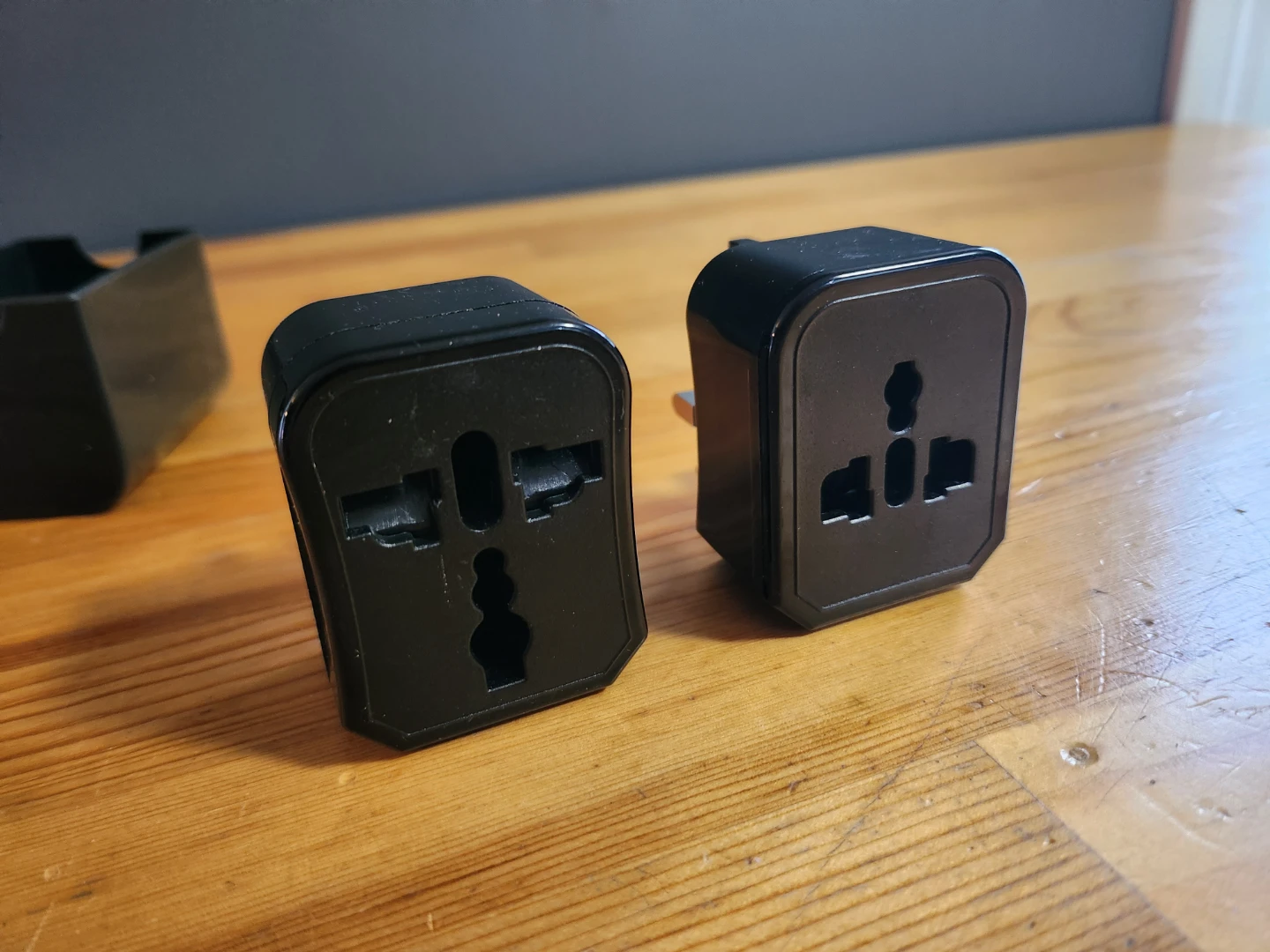 Universal Travel Adapter with Case - photo 4
